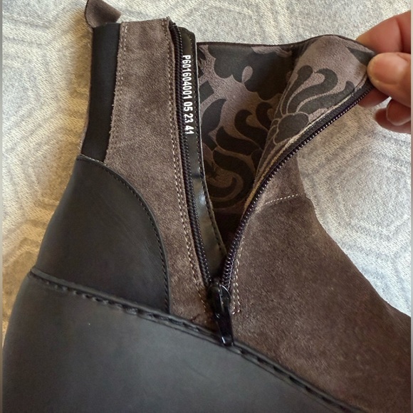 Fly London Doxe Anthracite | Black Suede Wedge Ankle Boots | Size 10 US 41 EU - Picture 9 of 15